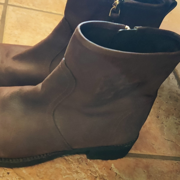 Tory Burch SIMONE Leather Booties 7M - Picture 2 of 8